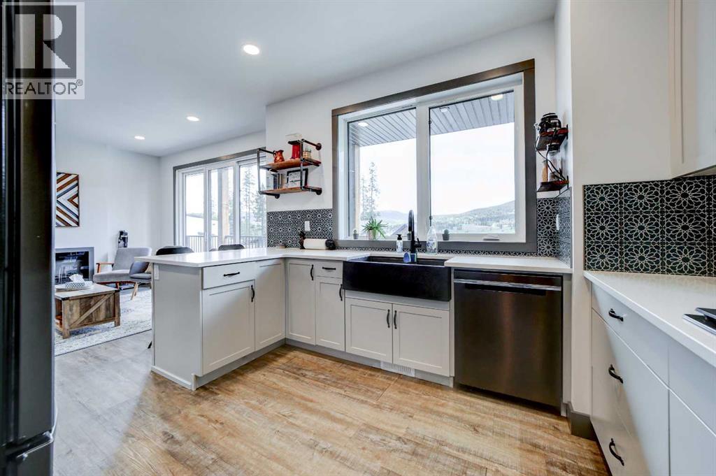 230 Southmore Place, Blairmore, Alberta  T0K 0E0 - Photo 4 - A2265648