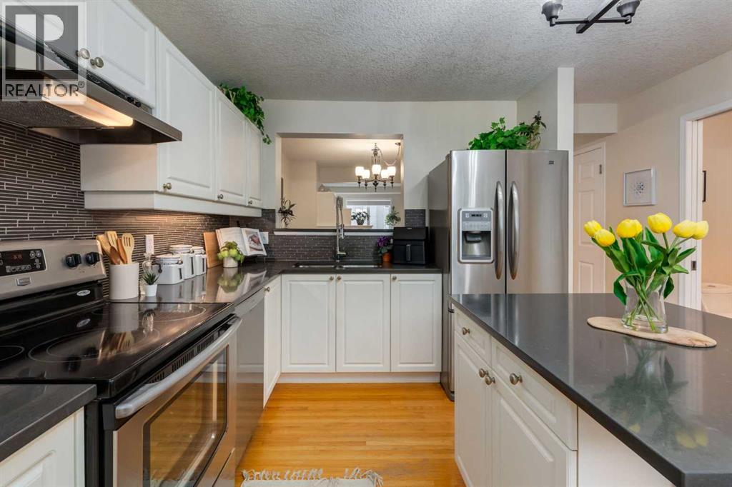 1532 34 Avenue Sw, Calgary, Alberta  T2T 2A9 - Photo 12 - A2265864