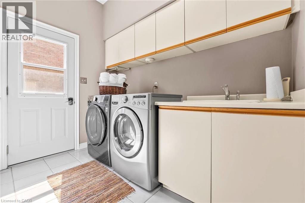 2010 Parklane Crescent, Burlington, Ontario  L7M 3V5 - Photo 15 - 40786730