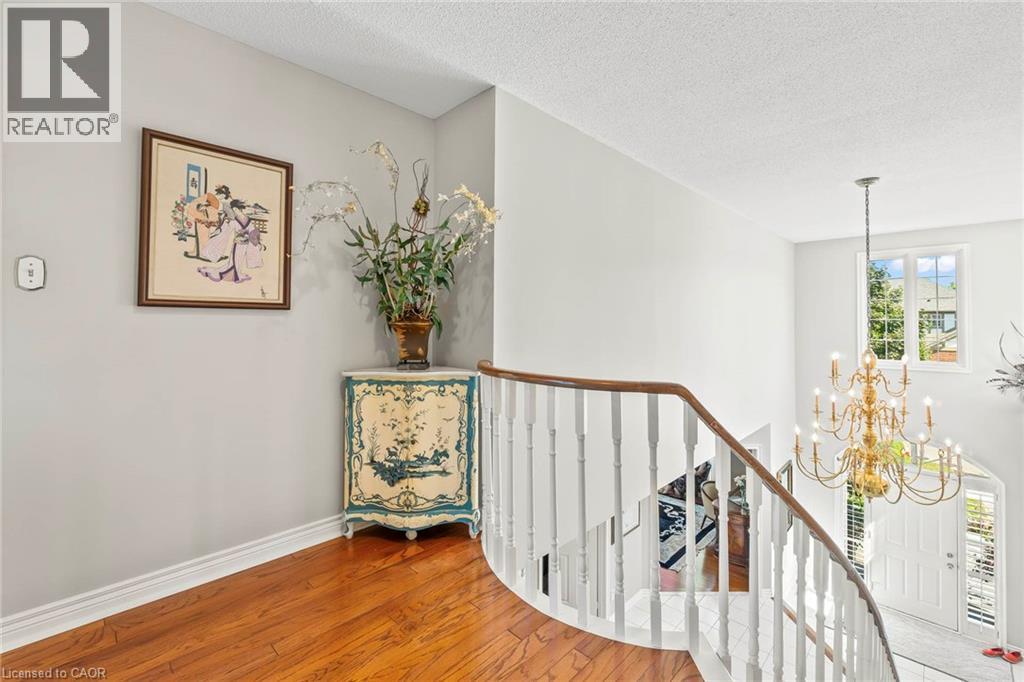 2010 Parklane Crescent, Burlington, Ontario  L7M 3V5 - Photo 25 - 40786730