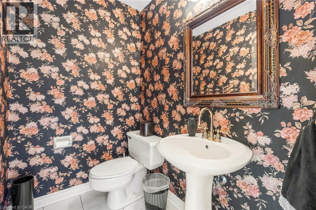 2010 Parklane Crescent, Burlington, Ontario  L7M 3V5 - Photo 14 - 40786730