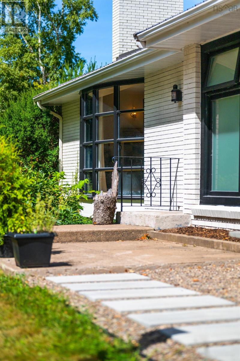 9 Sherwood Drive, Wolfville, Nova Scotia  B4P 2K1 - Photo 45 - 202527820