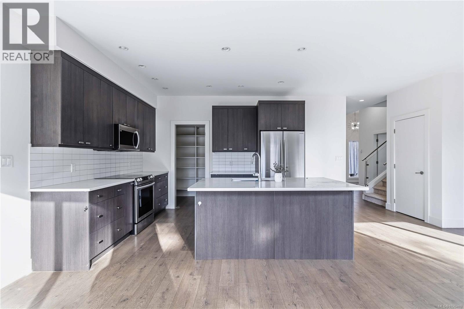 1045 Goldstream Ave, Langford, British Columbia  V9B 2Y6 - Photo 14 - 1020419