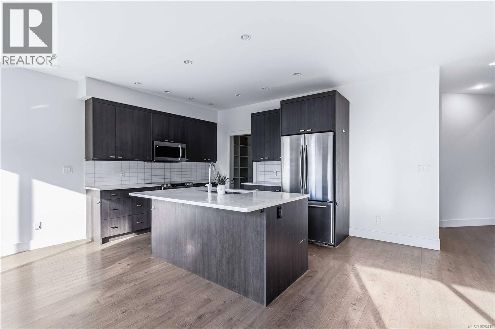 1045 Goldstream Ave, Langford, British Columbia  V9B 2Y6 - Photo 15 - 1020419