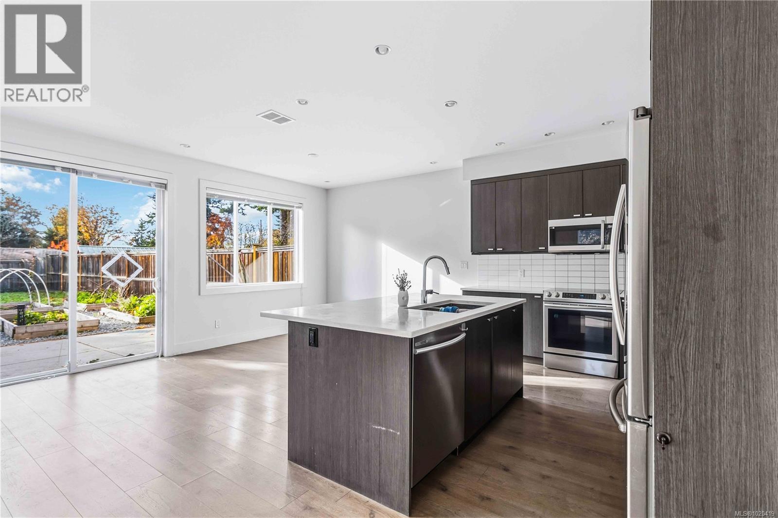 1045 Goldstream Ave, Langford, British Columbia  V9B 2Y6 - Photo 16 - 1020419