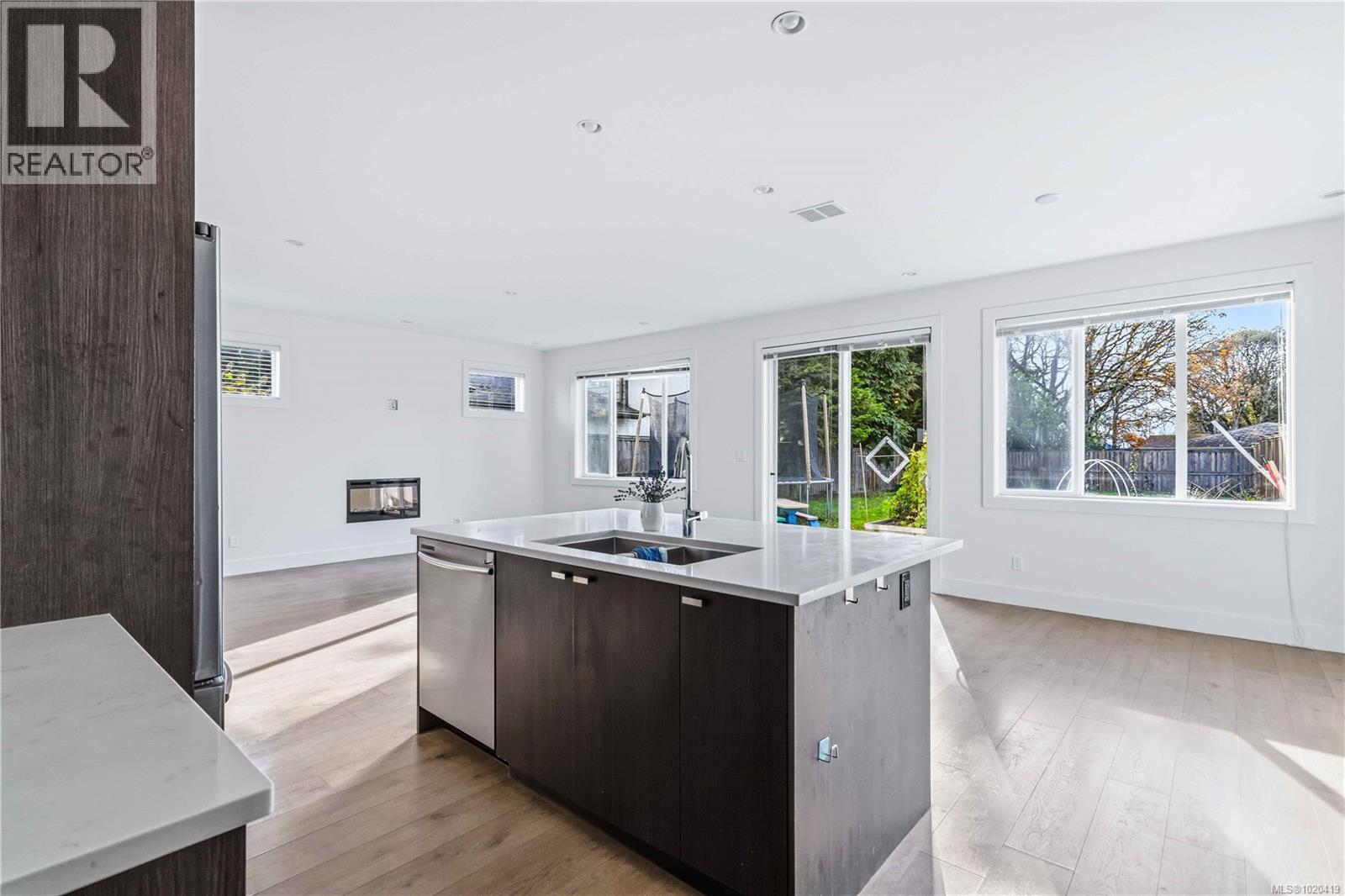 1045 Goldstream Ave, Langford, British Columbia  V9B 2Y6 - Photo 17 - 1020419