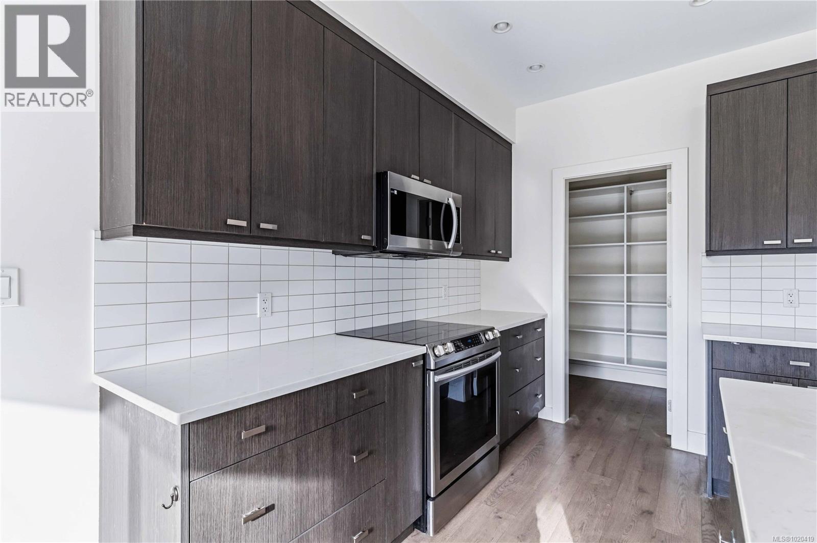 1045 Goldstream Ave, Langford, British Columbia  V9B 2Y6 - Photo 18 - 1020419