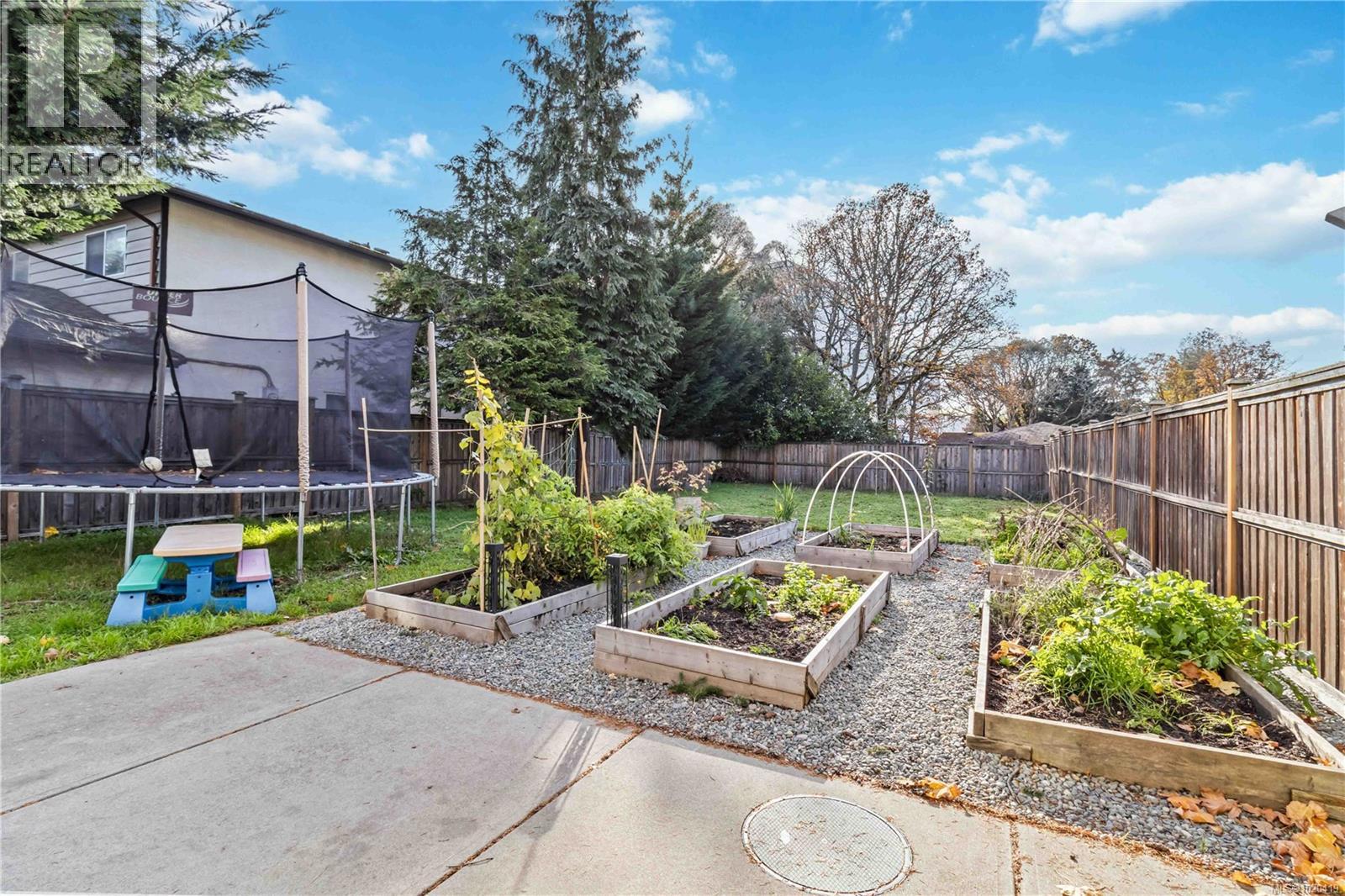 1045 Goldstream Ave, Langford, British Columbia  V9B 2Y6 - Photo 36 - 1020419