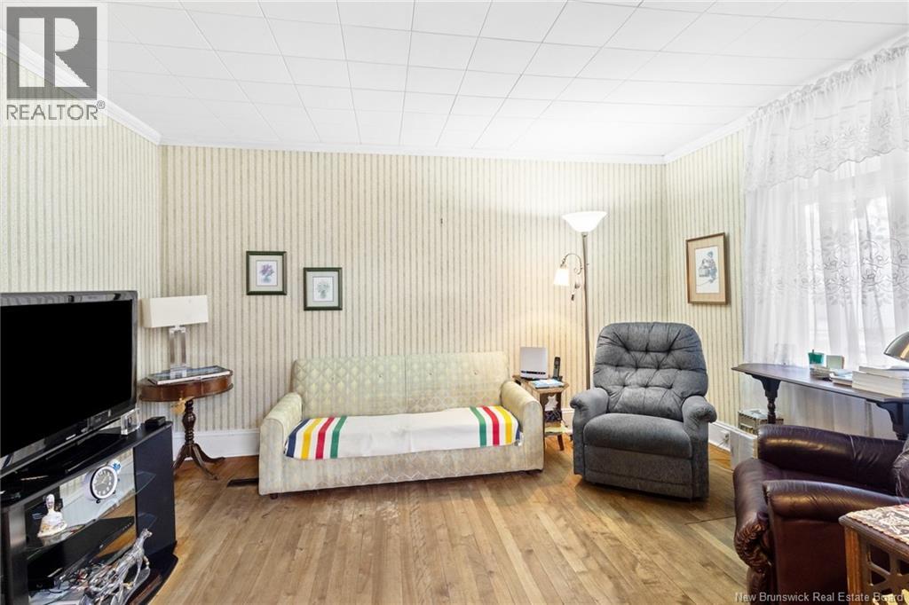 762 Churchill Row, Fredericton, New Brunswick  E3B 1P8 - Photo 11 - NB130103