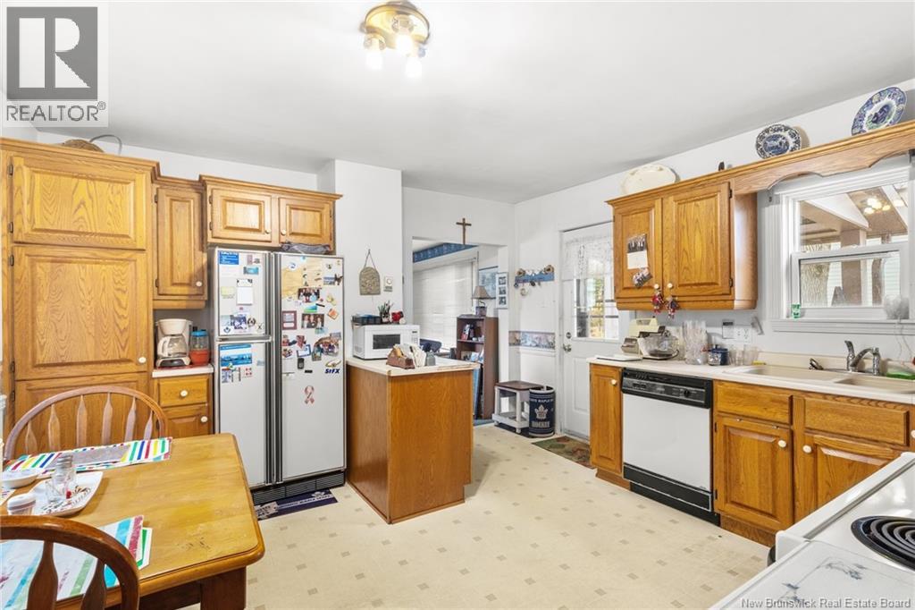 762 Churchill Row, Fredericton, New Brunswick  E3B 1P8 - Photo 20 - NB130103