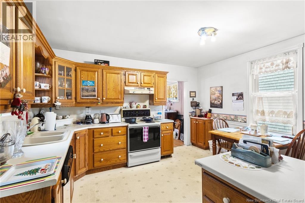 762 Churchill Row, Fredericton, New Brunswick  E3B 1P8 - Photo 24 - NB130103