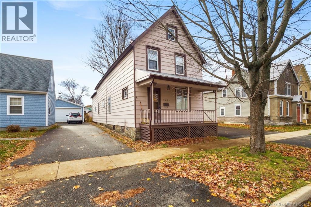 762 Churchill Row, Fredericton, New Brunswick  E3B 1P8 - Photo 3 - NB130103