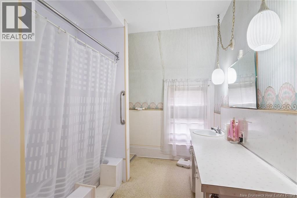 762 Churchill Row, Fredericton, New Brunswick  E3B 1P8 - Photo 35 - NB130103