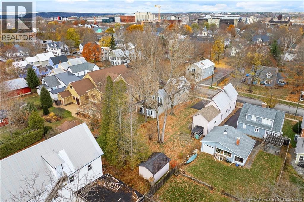 762 Churchill Row, Fredericton, New Brunswick  E3B 1P8 - Photo 5 - NB130103