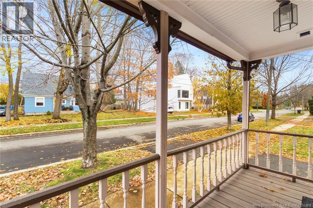 762 Churchill Row, Fredericton, New Brunswick  E3B 1P8 - Photo 8 - NB130103
