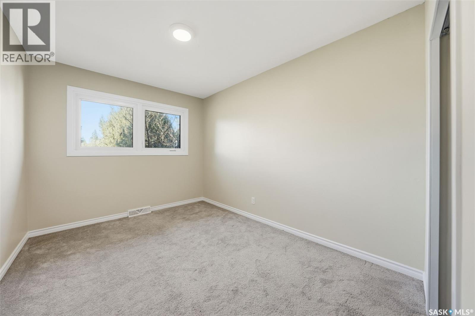 2337 Mckinnon Avenue S, Saskatoon, Saskatchewan  S7J 1N7 - Photo 14 - SK023920