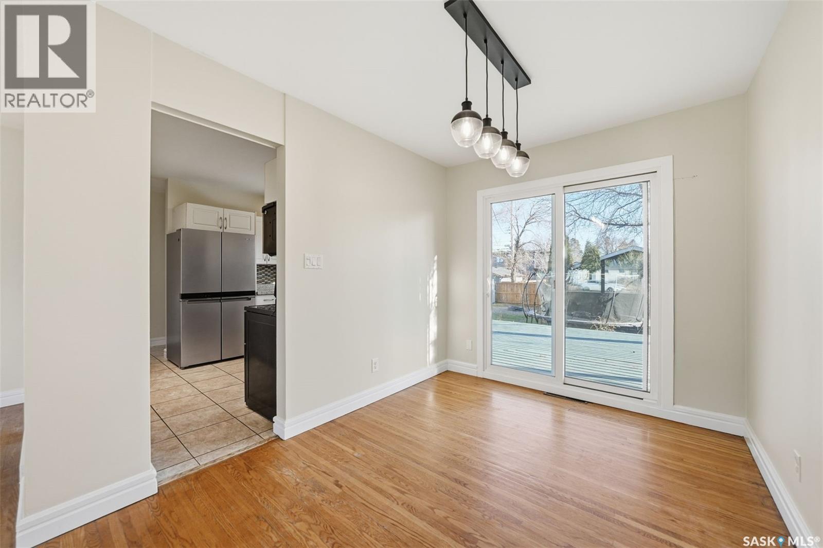 2337 Mckinnon Avenue S, Saskatoon, Saskatchewan  S7J 1N7 - Photo 7 - SK023920