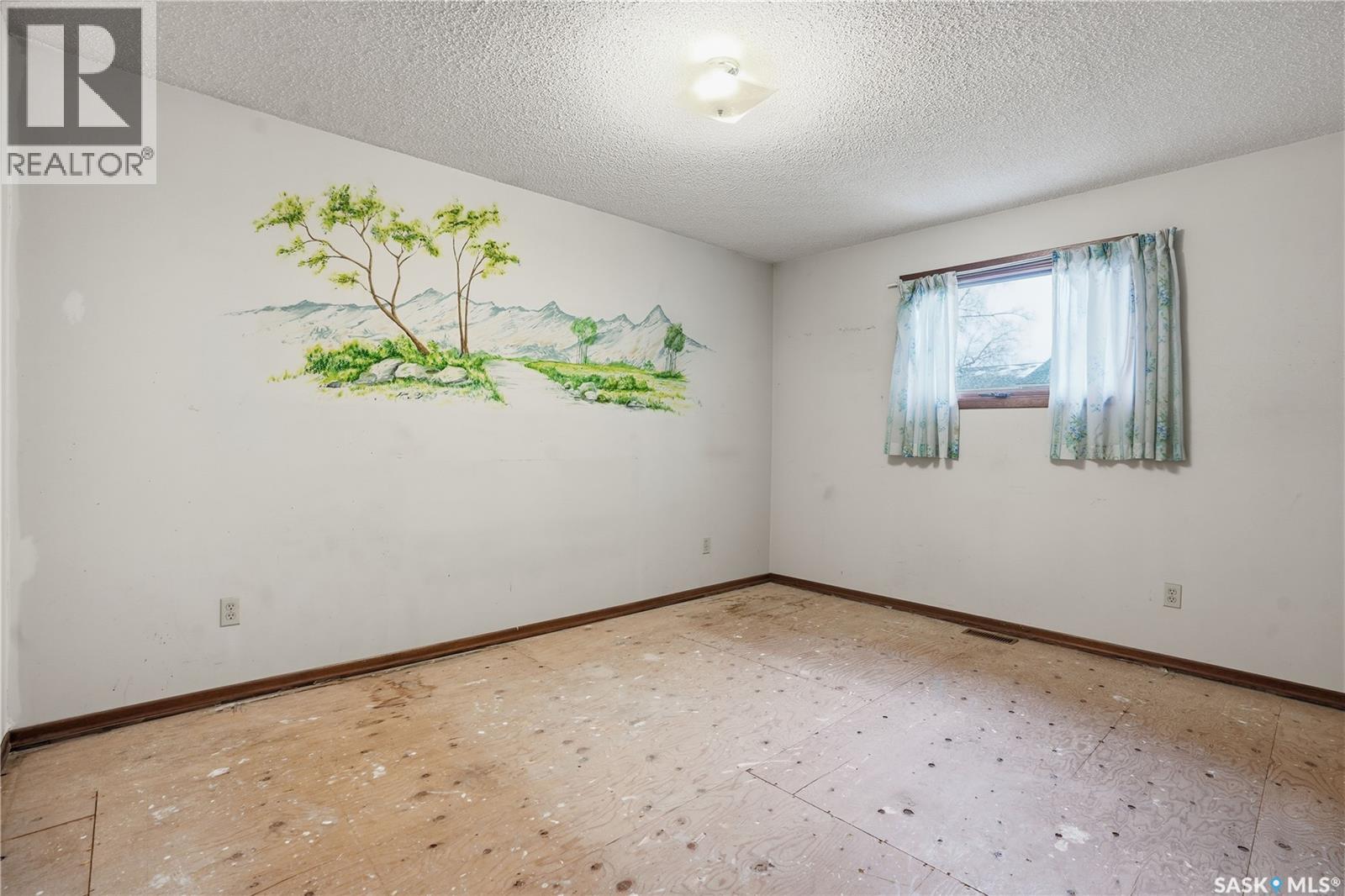 1435 Oxford Street, Regina, Saskatchewan  S4N 5S9 - Photo 19 - SK023919