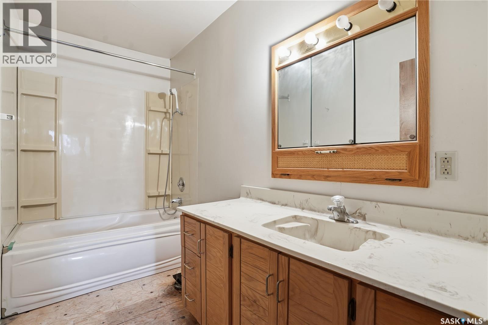 1435 Oxford Street, Regina, Saskatchewan  S4N 5S9 - Photo 21 - SK023919