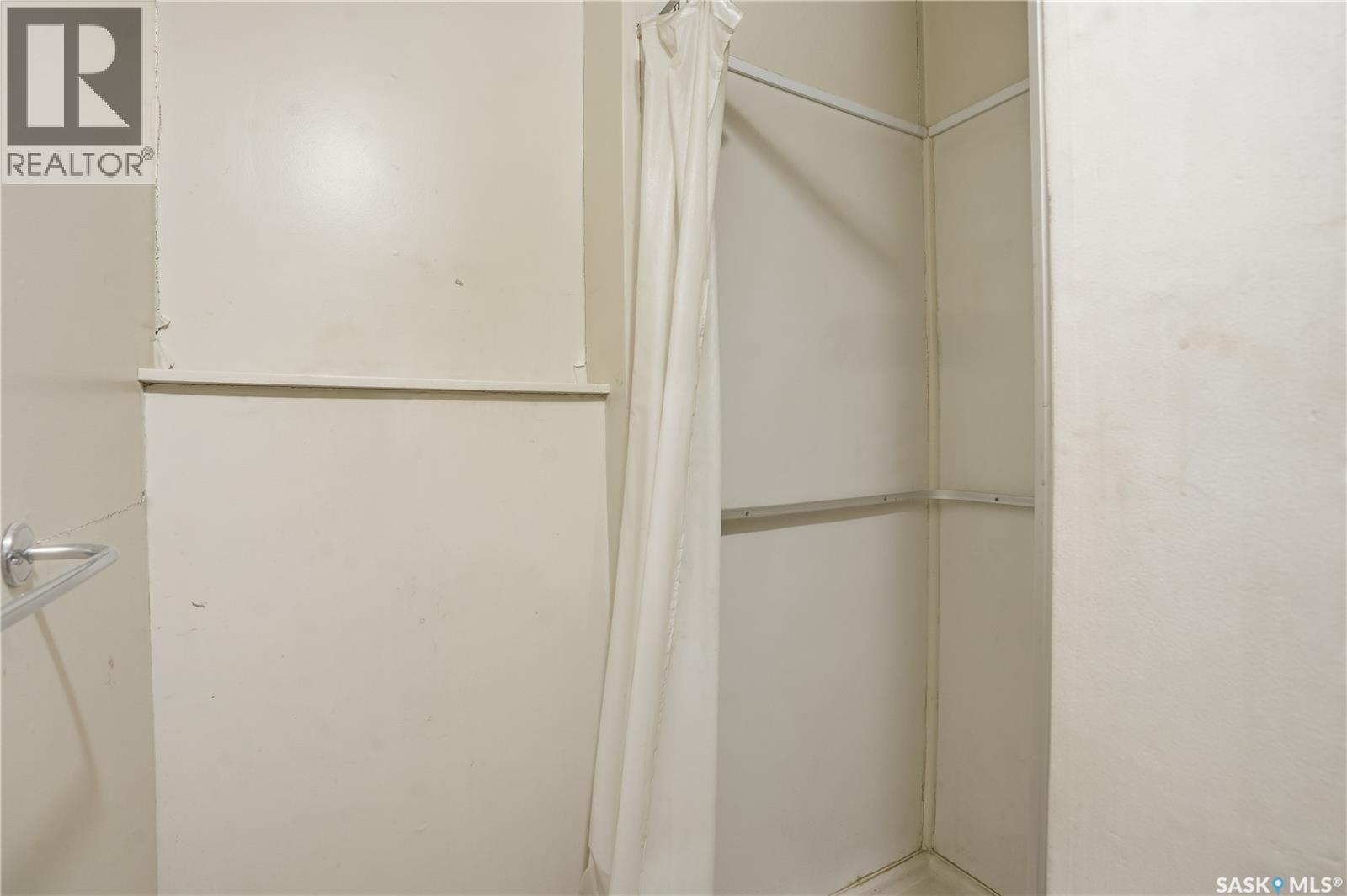 1435 Oxford Street, Regina, Saskatchewan  S4N 5S9 - Photo 29 - SK023919