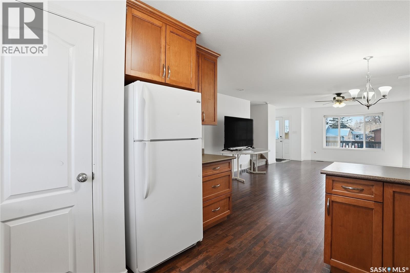 203a 3rd Avenue, Aberdeen, Saskatchewan  S0K 0A0 - Photo 13 - SK023905