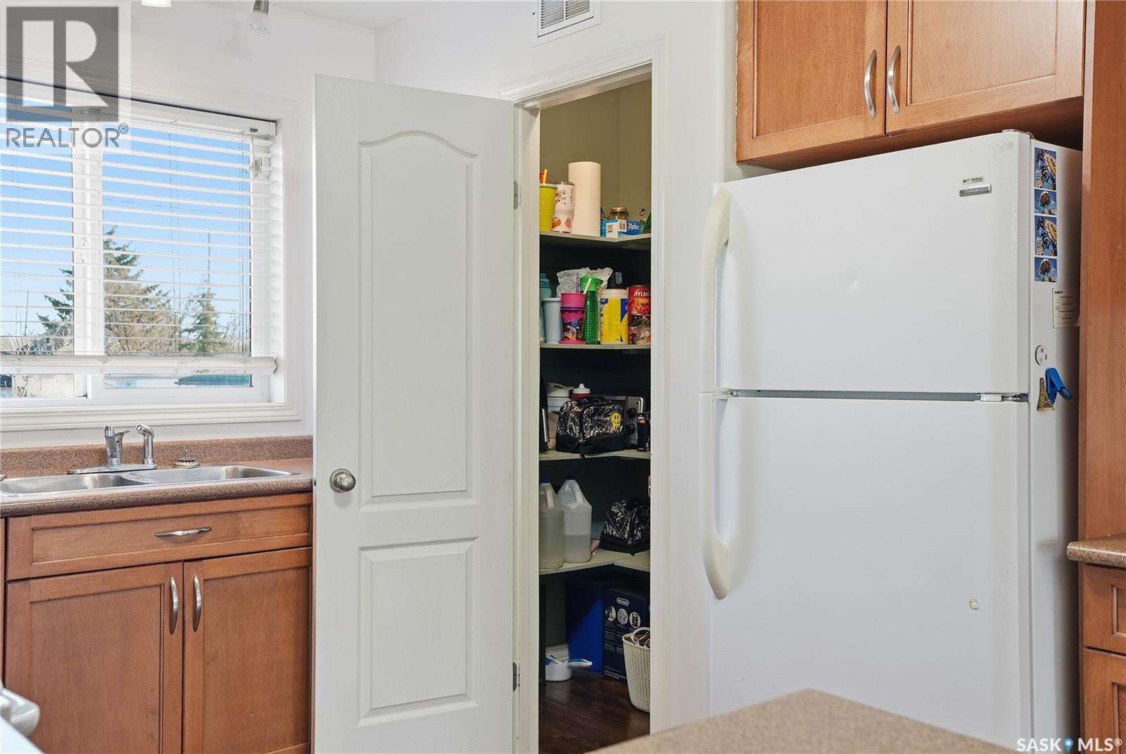 203a 3rd Avenue, Aberdeen, Saskatchewan  S0K 0A0 - Photo 14 - SK023905