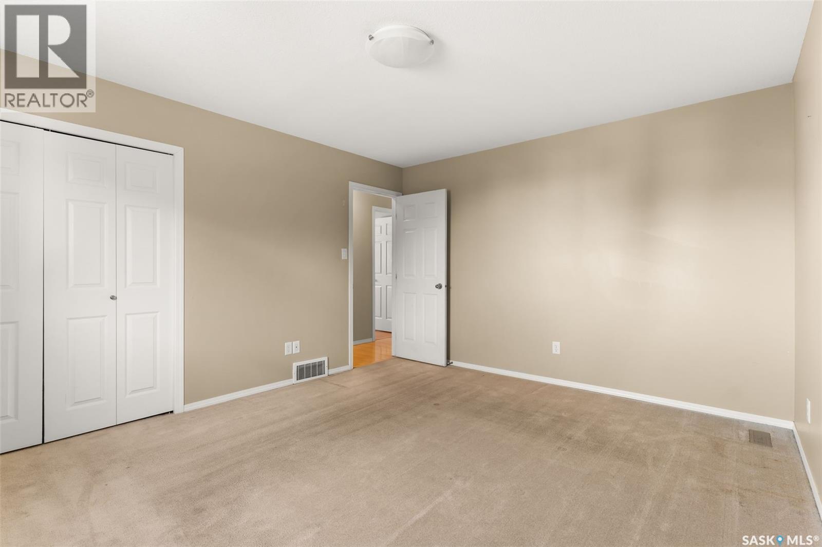 938 Brachman Bay, Regina, Saskatchewan  S4N 7P2 - Photo 15 - SK023843