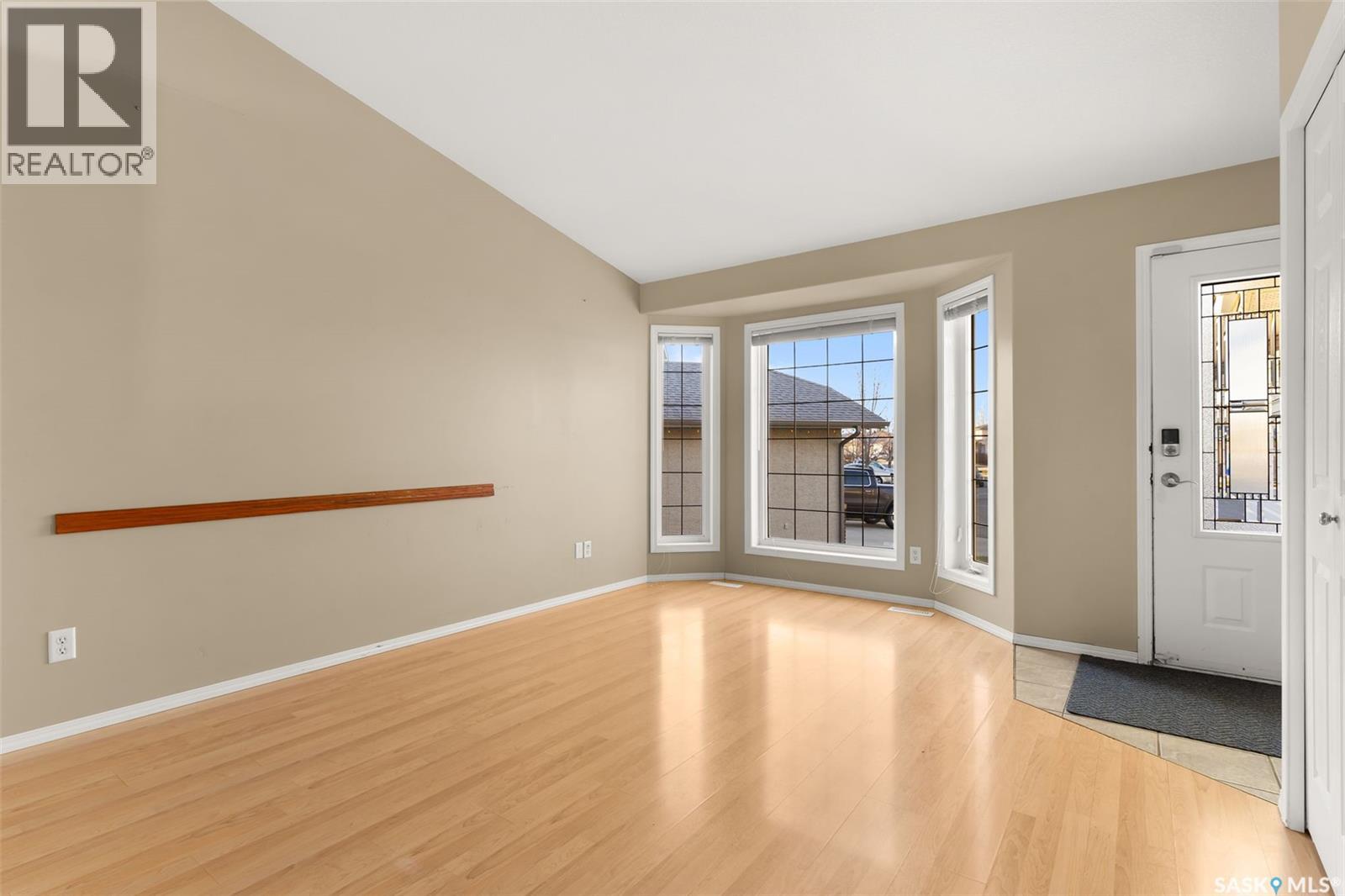 938 Brachman Bay, Regina, Saskatchewan  S4N 7P2 - Photo 5 - SK023843