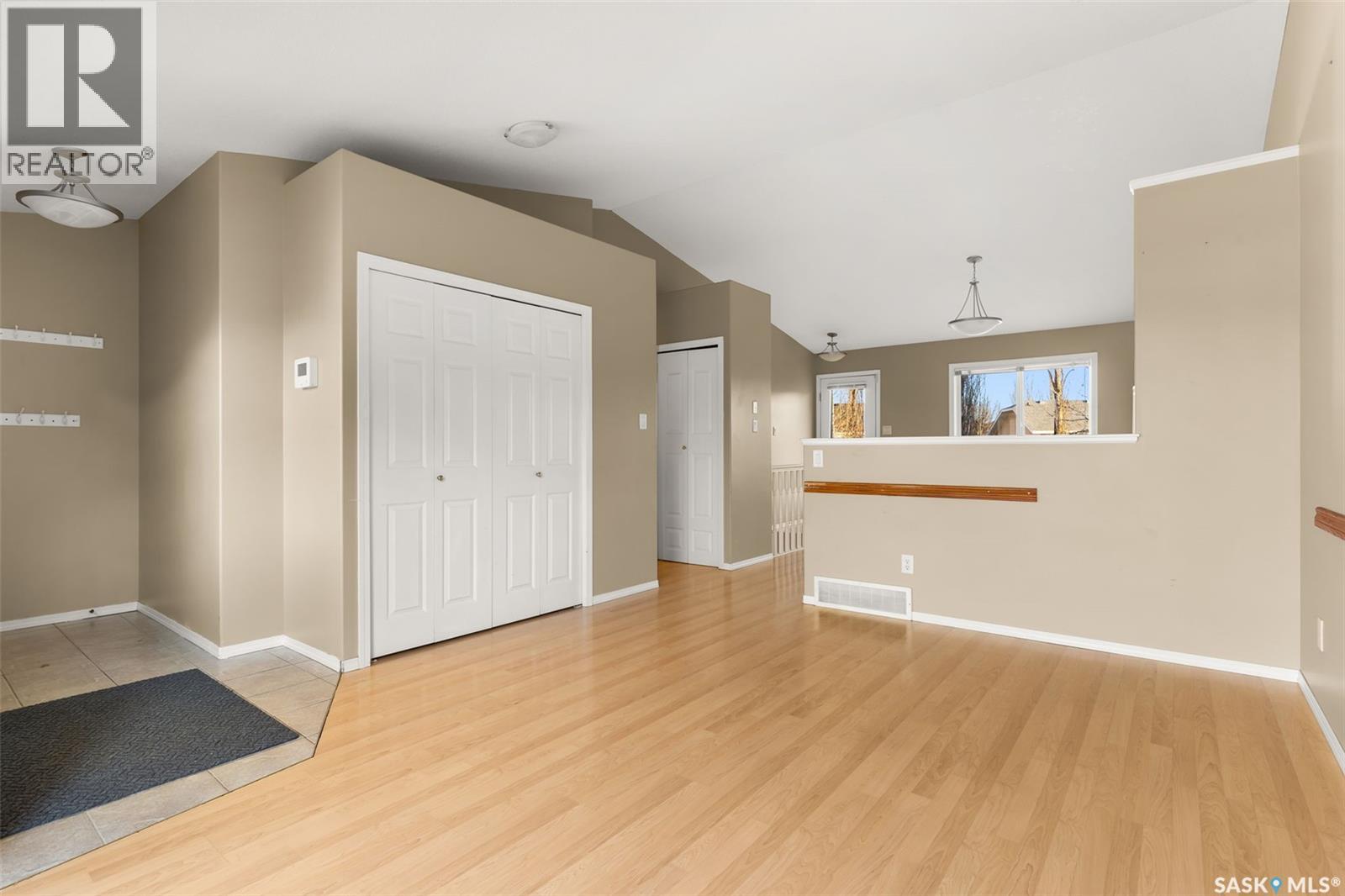 938 Brachman Bay, Regina, Saskatchewan  S4N 7P2 - Photo 7 - SK023843