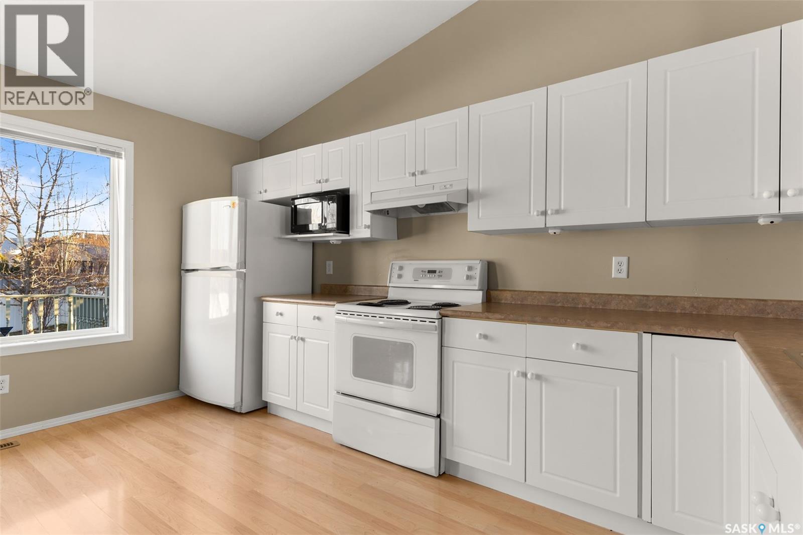 938 Brachman Bay, Regina, Saskatchewan  S4N 7P2 - Photo 9 - SK023843