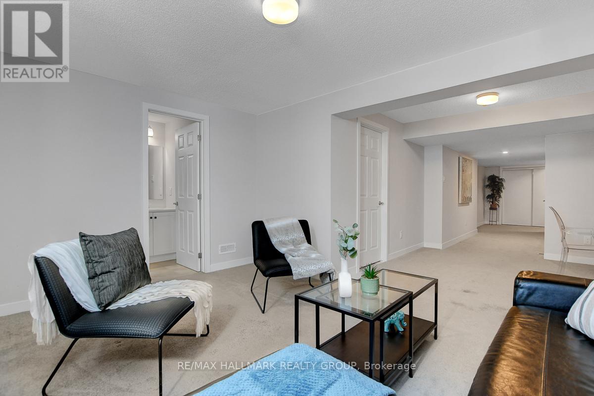 610 Fenwick Way, Ottawa, Ontario K2J 7E5 - Photo 39 - X12483473