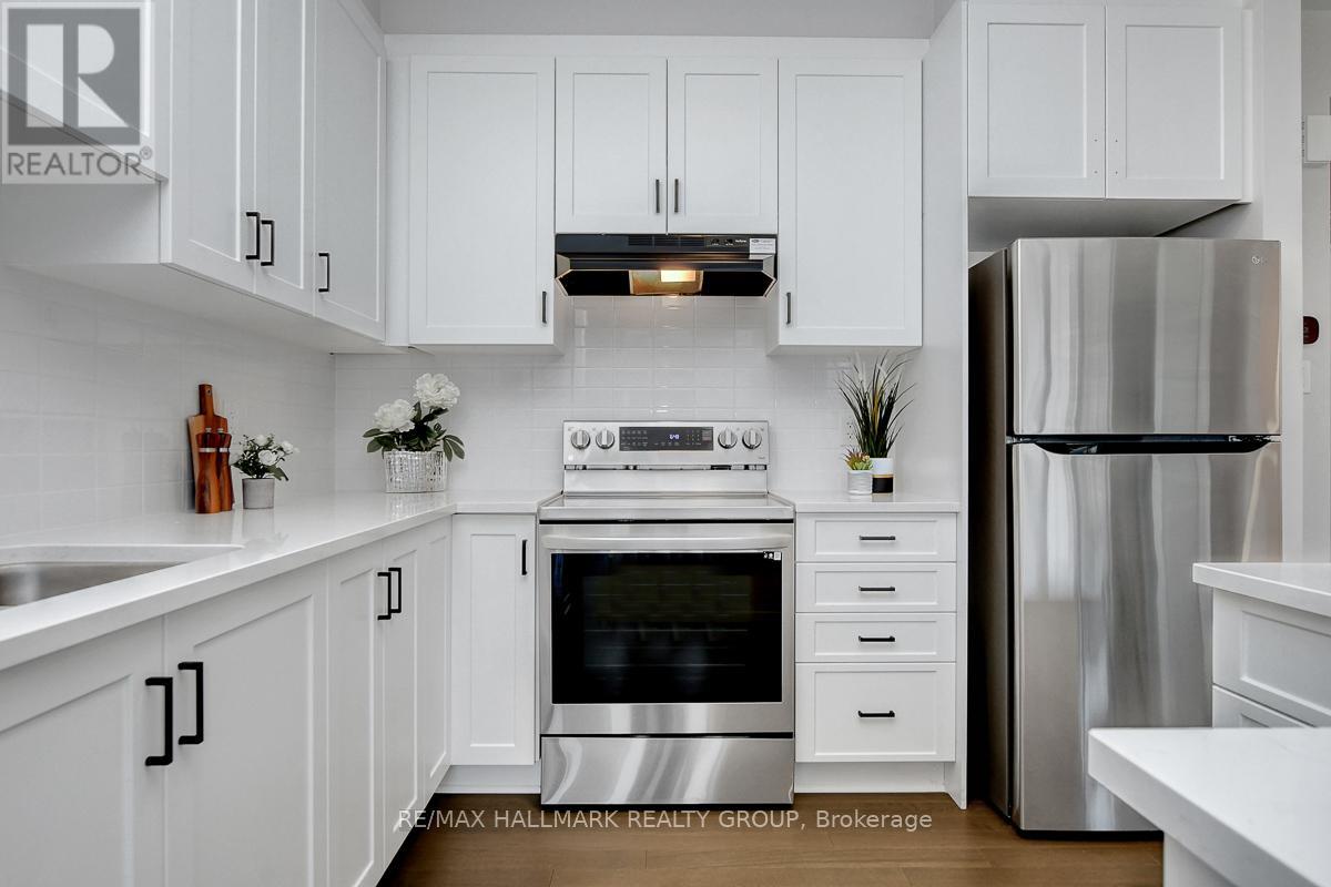 610 Fenwick Way, Ottawa, Ontario K2J 7E5 - Photo 16 - X12483473