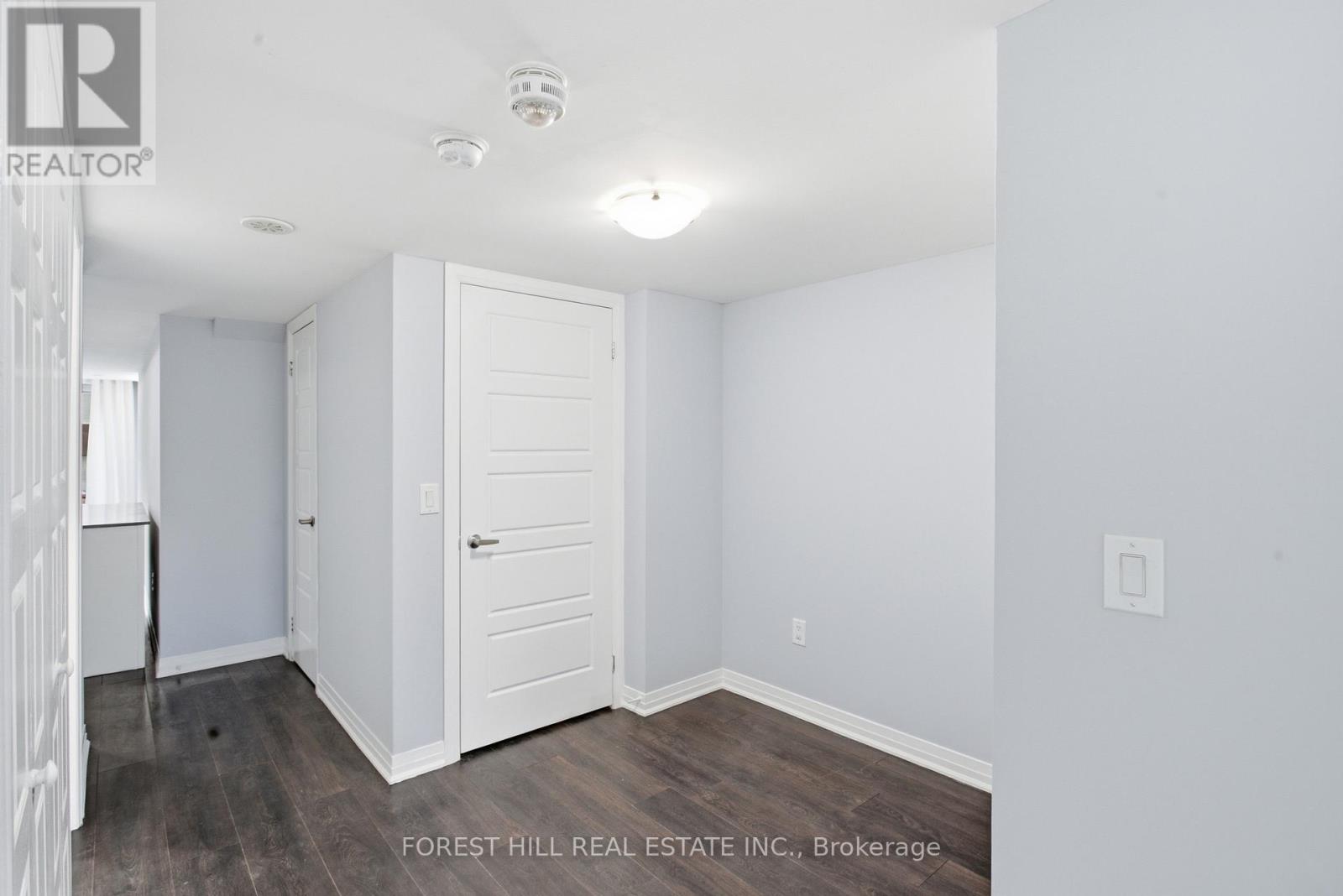 6 - 157 William Duncan Road, Toronto, Ontario  M3K 0B9 - Photo 10 - W12538264