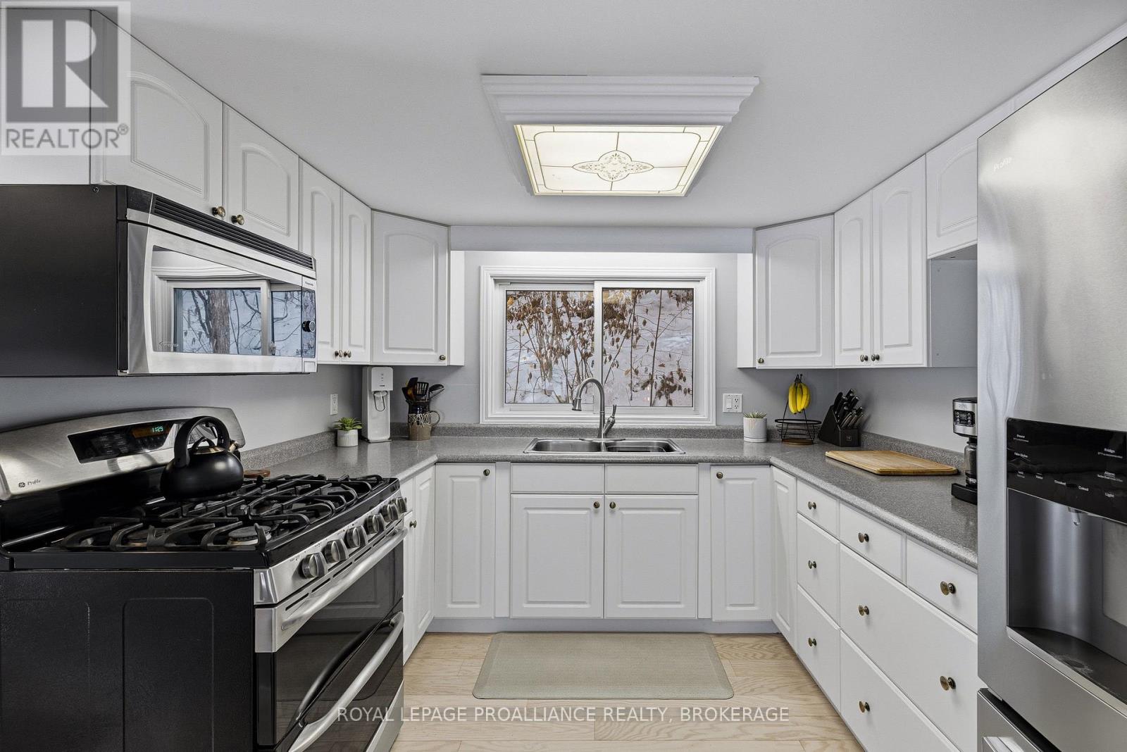 279 Frye Lane, Frontenac, Ontario  K0H 2L0 - Photo 13 - X12540966