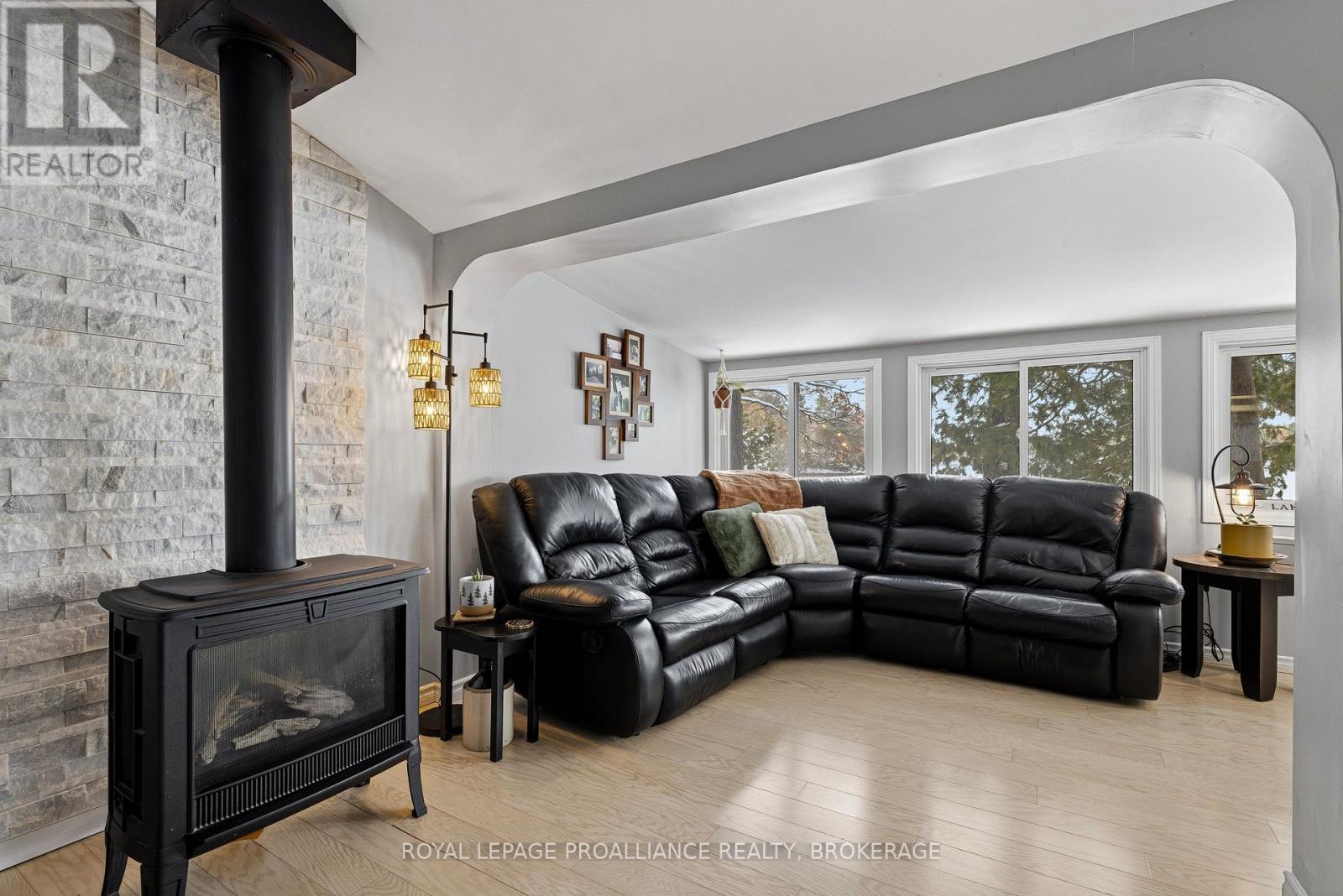 279 Frye Lane, Frontenac, Ontario  K0H 2L0 - Photo 16 - X12540966