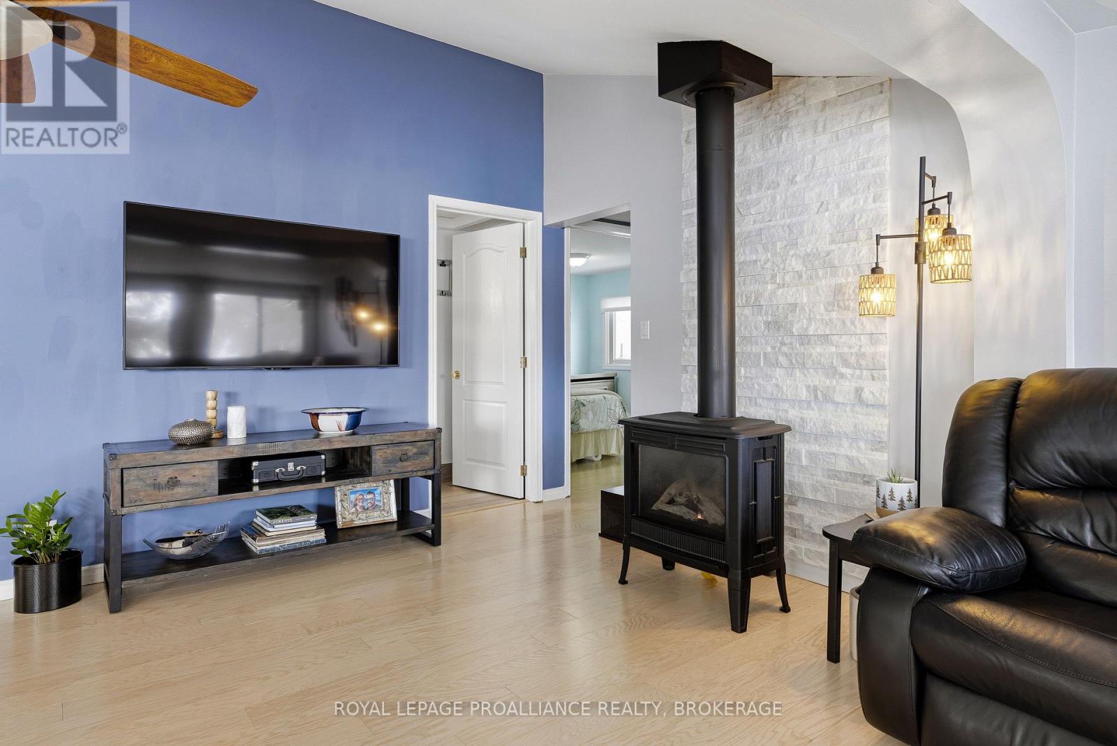 279 Frye Lane, Frontenac, Ontario  K0H 2L0 - Photo 18 - X12540966