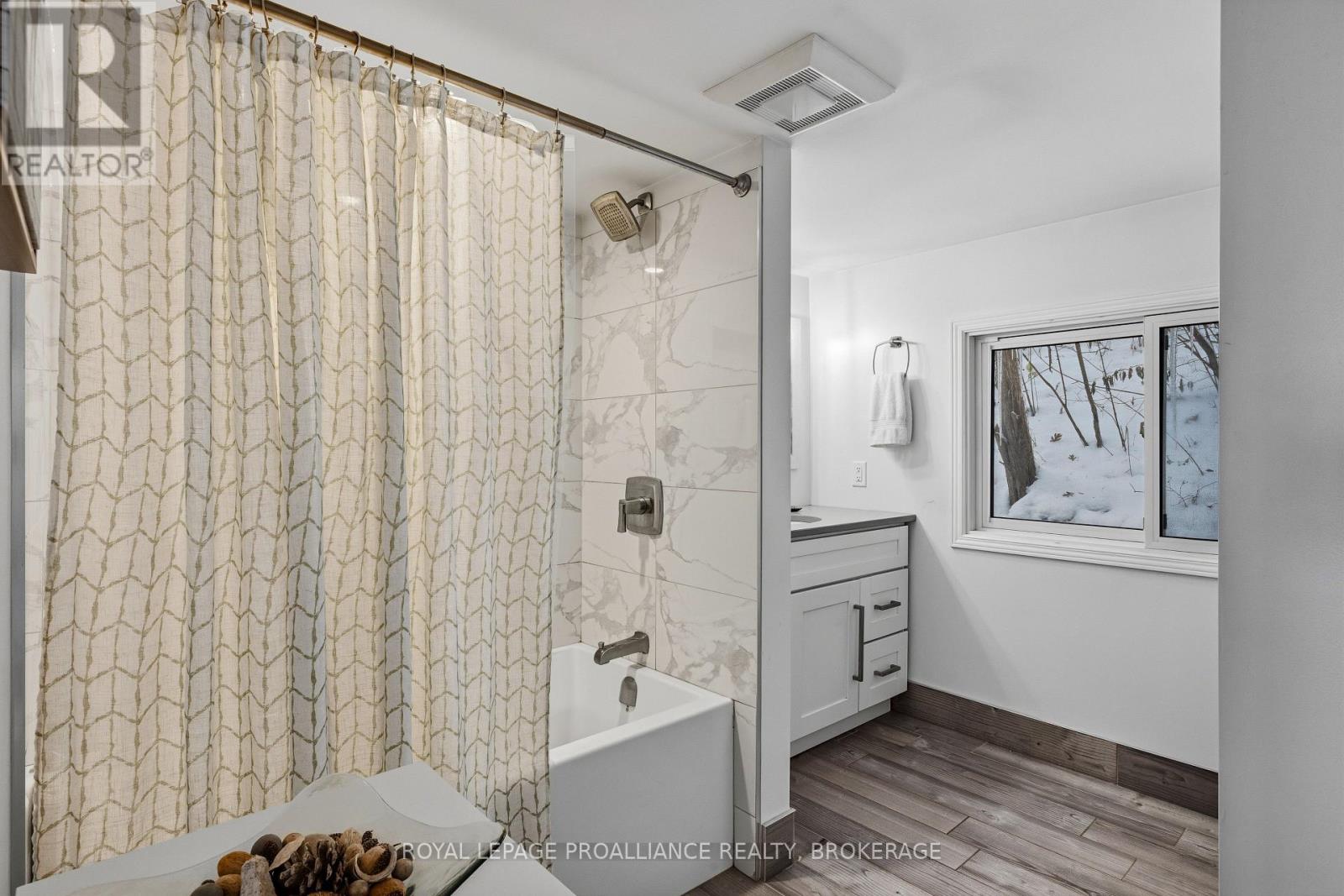 279 Frye Lane, Frontenac, Ontario  K0H 2L0 - Photo 19 - X12540966