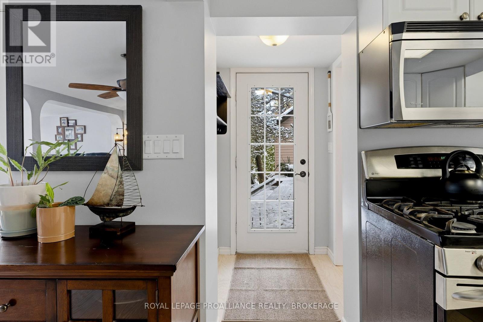 279 Frye Lane, Frontenac, Ontario  K0H 2L0 - Photo 2 - X12540966