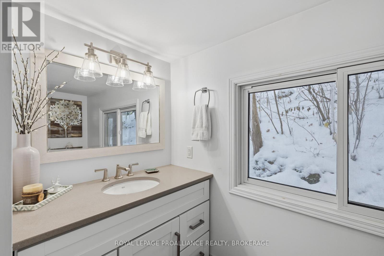 279 Frye Lane, Frontenac, Ontario  K0H 2L0 - Photo 20 - X12540966