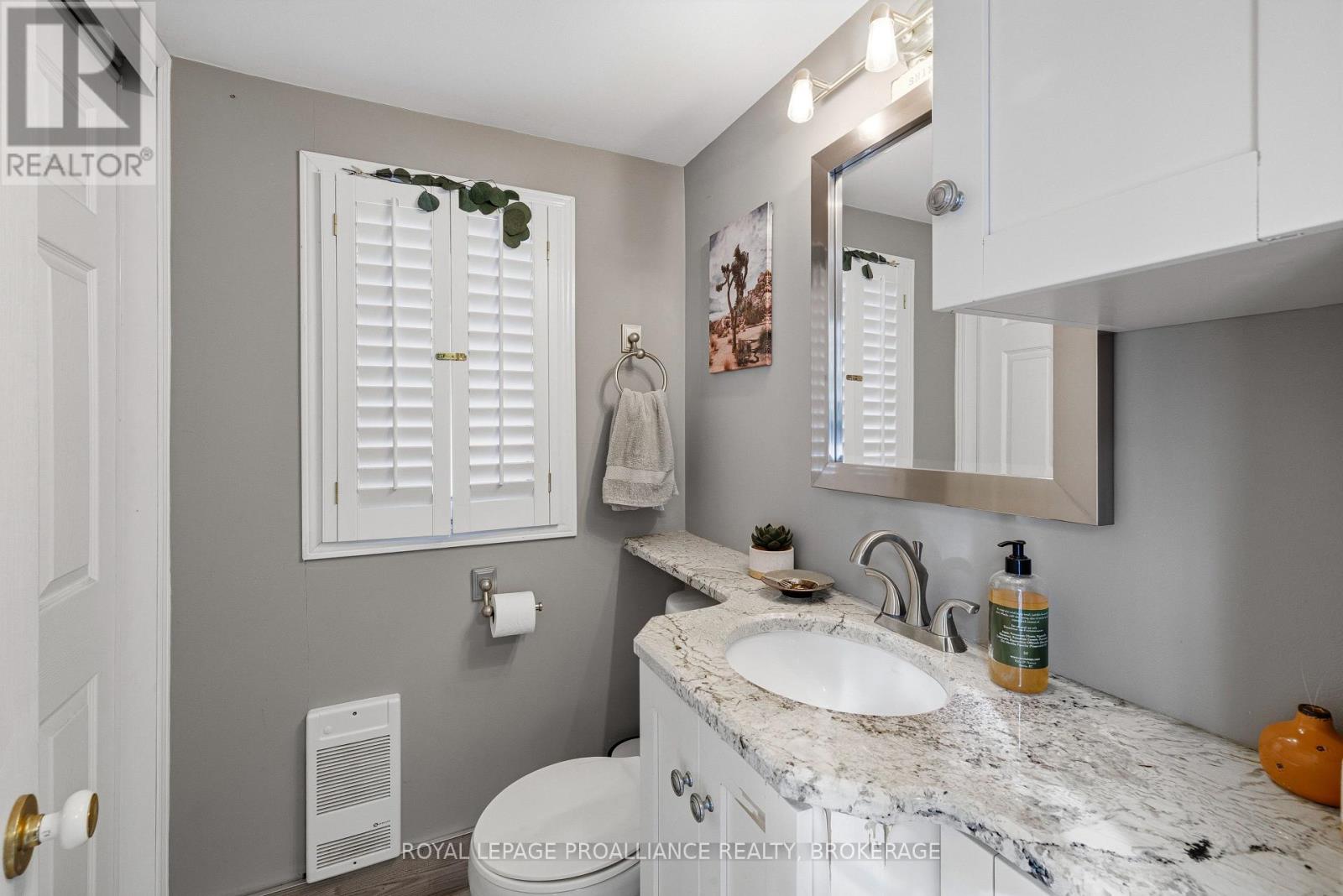 279 Frye Lane, Frontenac, Ontario  K0H 2L0 - Photo 24 - X12540966