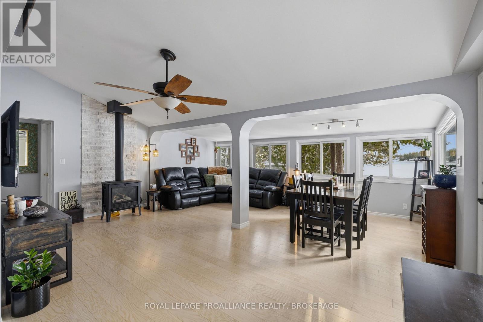 279 Frye Lane, Frontenac, Ontario  K0H 2L0 - Photo 4 - X12540966