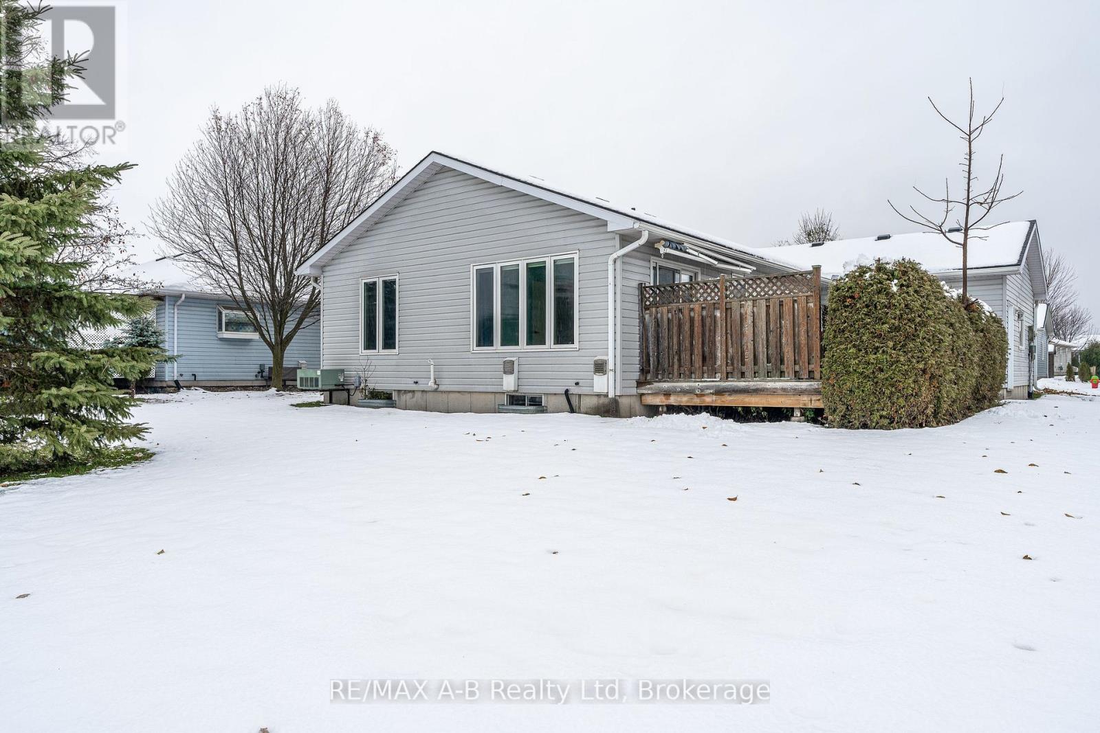 32 - 30 Ann Street, St. Marys, Ontario  N4X 1C8 - Photo 28 - X12540776