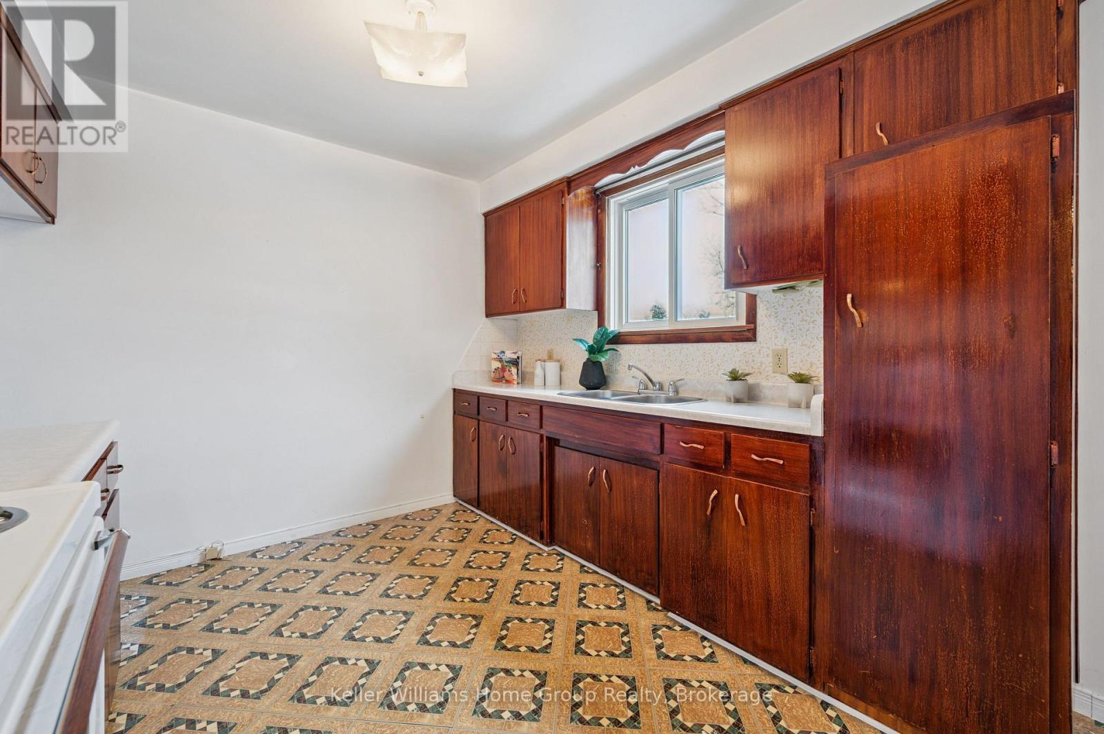 46 Montana Road, Guelph, Ontario  N1E 3M2 - Photo 13 - X12540820