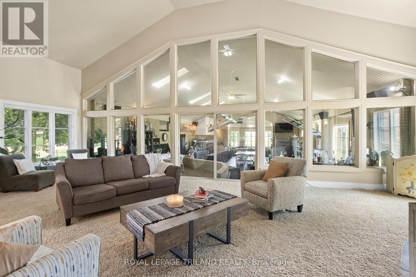 29830 Centre Road, Adelaide Metcalfe, Ontario  N7G 3H7 - Photo 18 - X12540924