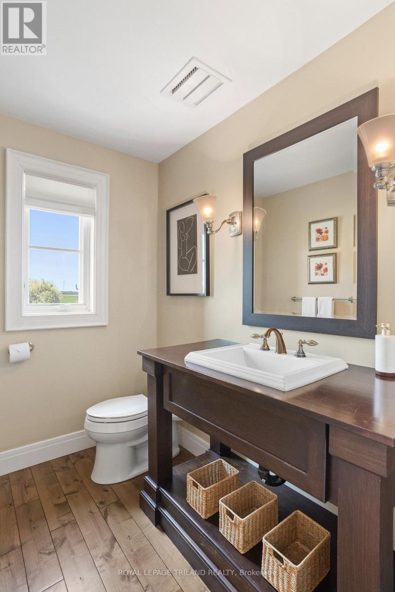 29830 Centre Road, Adelaide Metcalfe, Ontario  N7G 3H7 - Photo 19 - X12540924