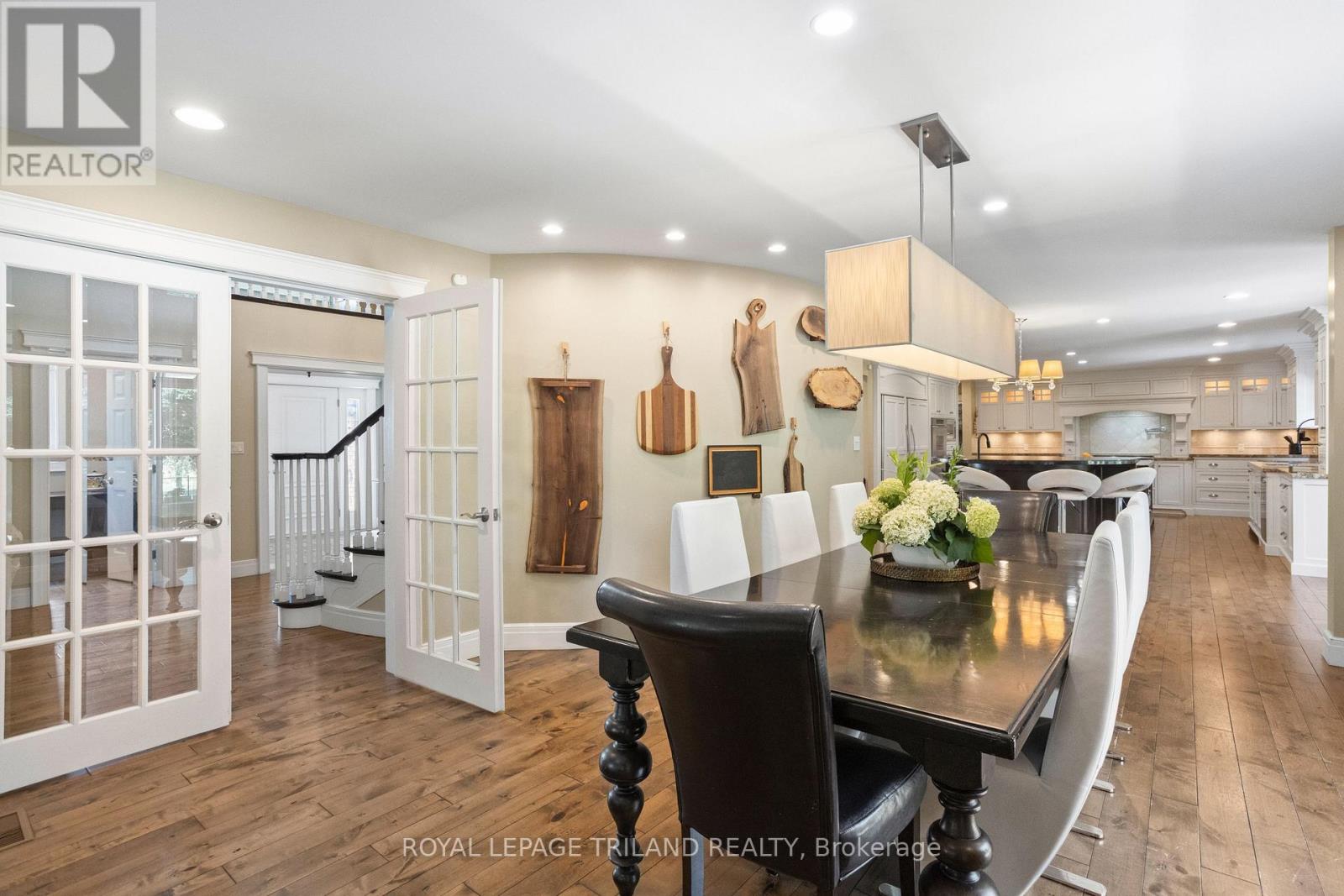 29830 Centre Road, Adelaide Metcalfe, Ontario  N7G 3H7 - Photo 8 - X12540924