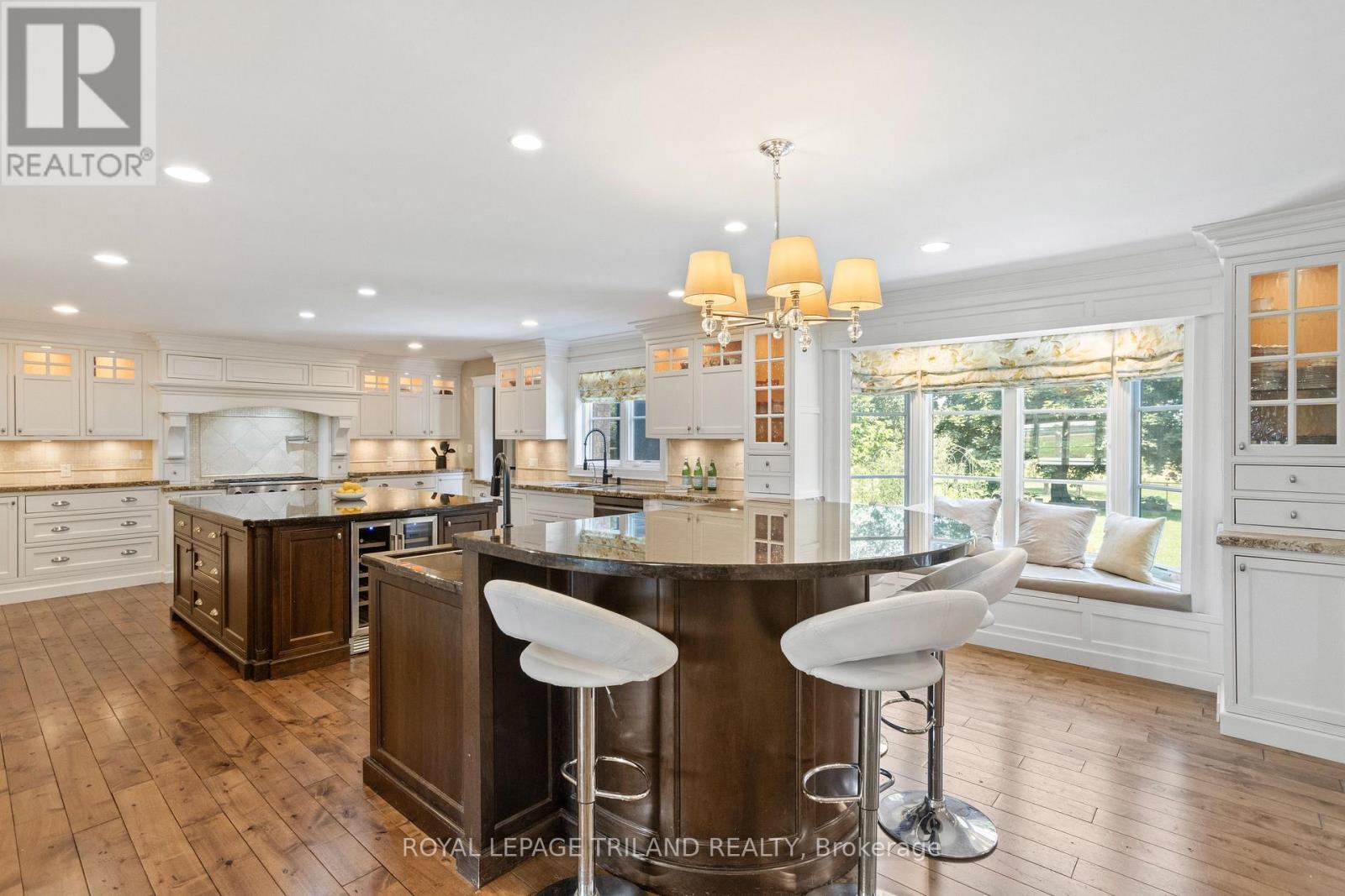 29830 Centre Road, Adelaide Metcalfe, Ontario  N7G 3H7 - Photo 12 - X12540926