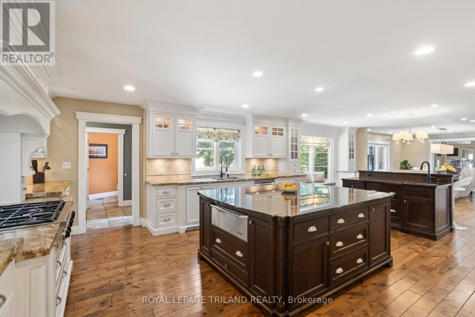 29830 Centre Road, Adelaide Metcalfe, Ontario  N7G 3H7 - Photo 15 - X12540926