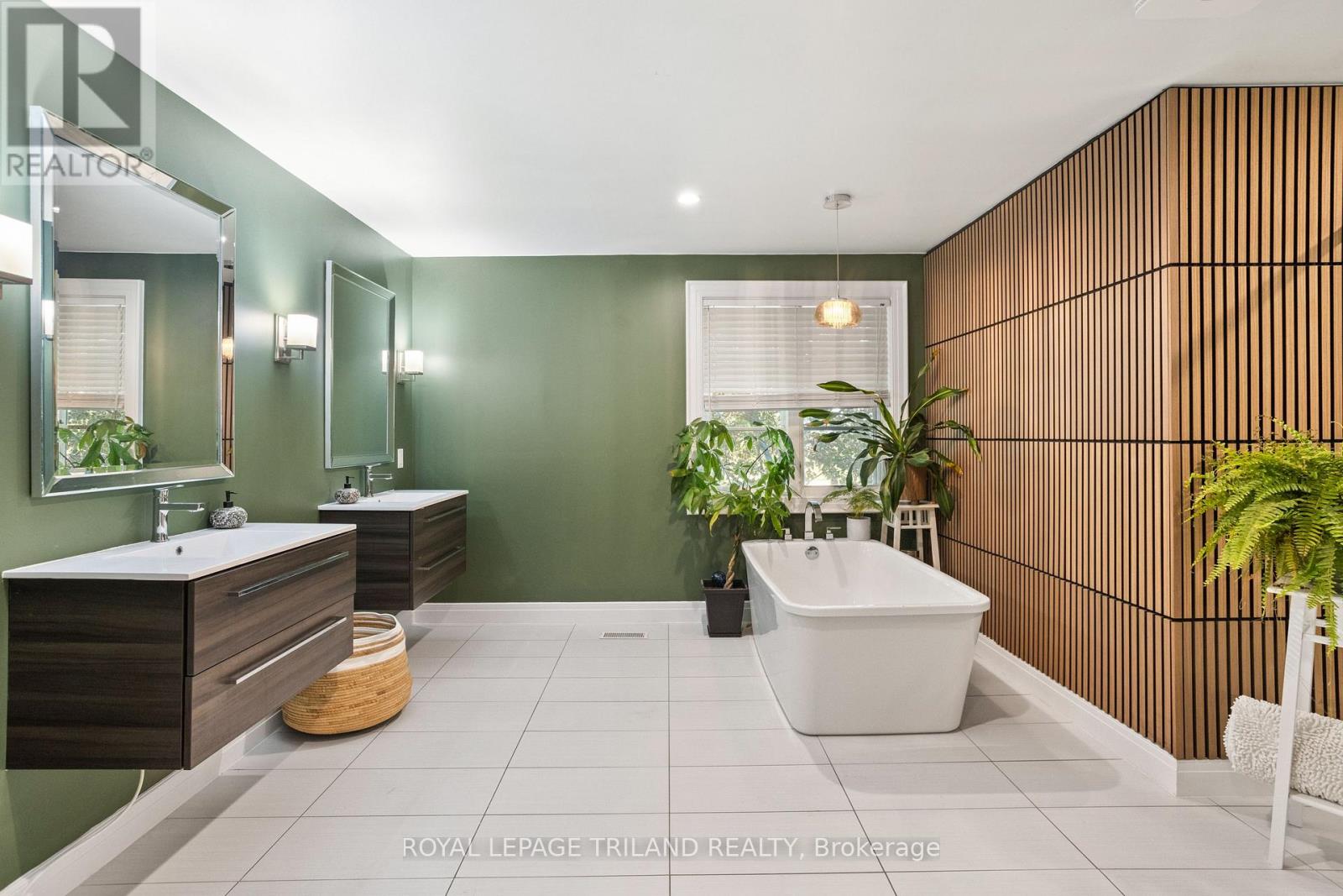 29830 Centre Road, Adelaide Metcalfe, Ontario  N7G 3H7 - Photo 20 - X12540926