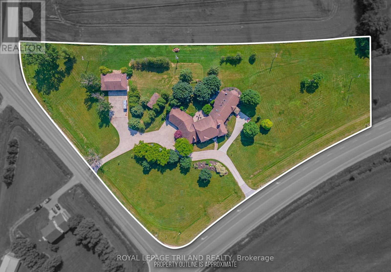 29830 Centre Road, Adelaide Metcalfe, Ontario  N7G 3H7 - Photo 4 - X12540926